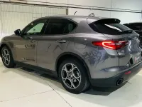 Usado Alfa Romeo Stelvio Sprint 190 CV (139 kW) 2022 Gris SUV