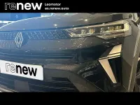 Używany Renault Captur Techno 145 KM (106 kW) 2025 Czarny SUV