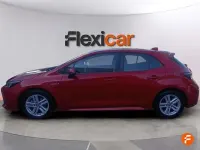 Usado Toyota Corolla Active 122 CV (89 kW) 2021 Rojo Berlina