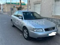 Usado Audi A3 Ambiente 110 CV (80 kW) 2000 Gris / plata Utilitario