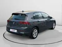 Usado VW Golf VIII Life 116 CV (85 kW) 2024 Gris / plata Berlina