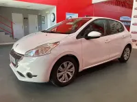 Usado Peugeot 208 Active 68 CV (50 kW) 2013 Blanco Utilitario