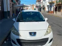 Usado Peugeot 207 70 CV (51 kW) 2010 Blanco Berlina
