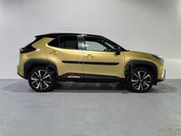 Usado Toyota Yaris Cross Edition 116 CV (85 kW) 2023 Amarillo SUV