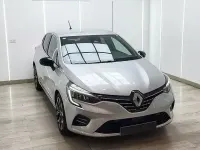 Usado Renault Clio Zen 91 CV (66 kW) 2023 Gris Utilitario