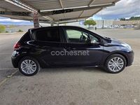 Usado Peugeot 208 Style 82 CV (60 kW) 2017 Azul Utilitario