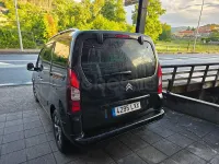 Usado Citroën Berlingo Feel 120 CV (88 kW) 2016 Negro Monovolumen