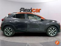 Usado Kia Stonic 100 CV (73 kW) 2019 Gris SUV