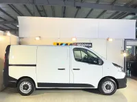 Usado Renault Trafic 120 CV (88 kW) 2018 Blanco Monovolumen