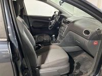 Usado Ford Focus Ghia 115 CV (84 kW) 2007 Gris / plata Berlina