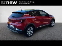 Usado Renault Captur Zen 145 CV (106 kW) 2021 Rojo SUV