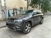 Usado Jeep Grand Cherokee Overland 250 CV (183 kW) 2015 Gris / plata SUV