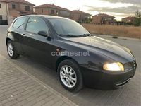 Usado Alfa Romeo 147 Impression 105 CV (77 kW) 2004 Negro Utilitario