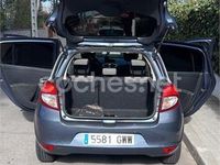 Usado Renault Clio II Authentique 70 CV (51 kW) 2010 Gris / plata Berlina