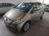 Usado Mercedes A200 Elegance 140 CV (102 kW) 2006 Gris / plata Berlina