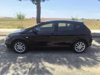 Usado Seat Leon Style 105 CV (77 kW) 2011 Negro Utilitario