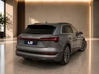 Usado Audi e-tron 300 kW (408 CV) 2019 Gris SUV
