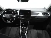 Usado VW T-Roc Life 150 CV (110 kW) 2022 Plateado SUV