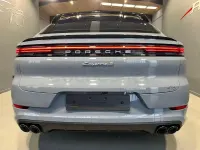 Usado Porsche Cayenne 519 CV (381 kW) 2024 Gris / plata SUV
