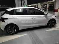 Usado Hyundai i20 100 CV (73 kW) 2022 Blanco Utilitario
