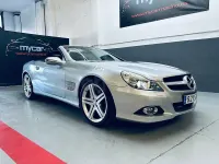 Usado Mercedes SL500 388 CV (285 kW) 2010 Gris / plata Descapotable