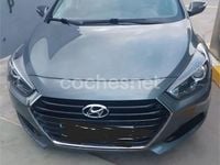 Usado Hyundai i40 115 CV (84 kW) 2018 Gris / plata Berlina