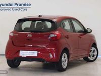 Usado Hyundai i10 67 CV (49 kW) 2021 Dragon red Utilitario