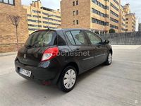 Usado Renault Clio II Authentique 75 CV (55 kW) 2010 Negro Berlina
