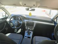 Usado VW Passat Advance 120 CV (88 kW) 2018 Blanco Familiar
