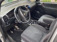 Usado Opel Zafira Elegance 82 CV (60 kW) 2001 Gris / plata Monovolumen