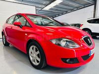 Usado Seat Leon Reference 105 CV (77 kW) 2006 Rojo Utilitario
