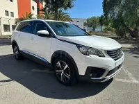 Usado Peugeot 5008 Allure 130 CV (95 kW) 2020 Blanco SUV