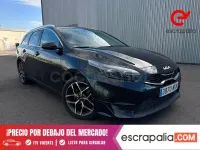 Usado Kia Ceed 120 CV (88 kW) 2023 Negro Utilitario
