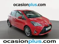 Usado Toyota Yaris Active 111 CV (81 kW) 2019 Rojo Utilitario