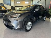 Usado Toyota Yaris Cross Active 116 CV (85 kW) 2023 Gris / plata SUV