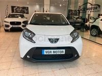 Usado Toyota Aygo X Play 72 CV (52 kW) 2022 Blanco SUV