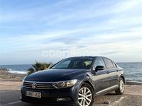 Usado VW Passat Advance 120 CV (88 kW) 2016 Azul Berlina
