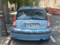 Usado Citroën C3 61 CV (44 kW) 2006 Azul Berlina