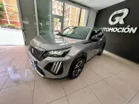 Usado Peugeot 2008 Allure 130 CV (95 kW) 2024 Gris / plata SUV