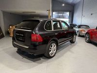 Usado Porsche Cayenne Turbo 450 CV (330 kW) 2004 Negro SUV