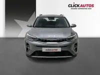 Usado Kia Stonic 79 CV (58 kW) 2025 Gris / plata SUV