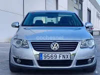 Usado VW Passat Highline 140 CV (102 kW) 2007 Gris / plata Berlina