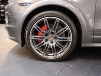 Usado Porsche Cayenne 420 CV (308 kW) 2013 Gris / plata SUV