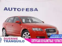 Usado Audi A3 Attraction 140 CV (102 kW) 2006 Rojo Utilitario