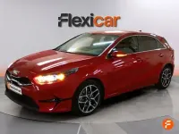 Usado Kia Ceed Style 100 CV (73 kW) 2023 Rojo Utilitario