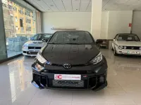Usado Toyota Yaris 280 CV (205 kW) 2025 Negro Utilitario
