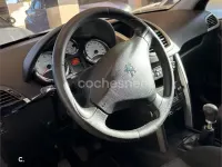 Usado Peugeot 207 Premium 90 CV (66 kW) 2007 Negro Berlina