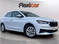 Usado Skoda Fabia Ambition 95 CV (69 kW) 2022 Blanco Utilitario