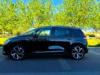 Usado Renault Scénic IV Edition One 110 CV (80 kW) 2017 Negro Monovolumen