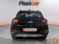 Usado Kia Stonic 84 CV (61 kW) 2023 Negro SUV